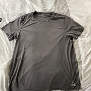 Men’s gray Reebok T shirt